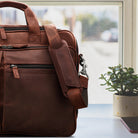 Leder Schulterpolster dunkel braun