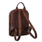 Lederrucksack Cognac mit verstellbaren Schultergurten in der hinteren Darstellung